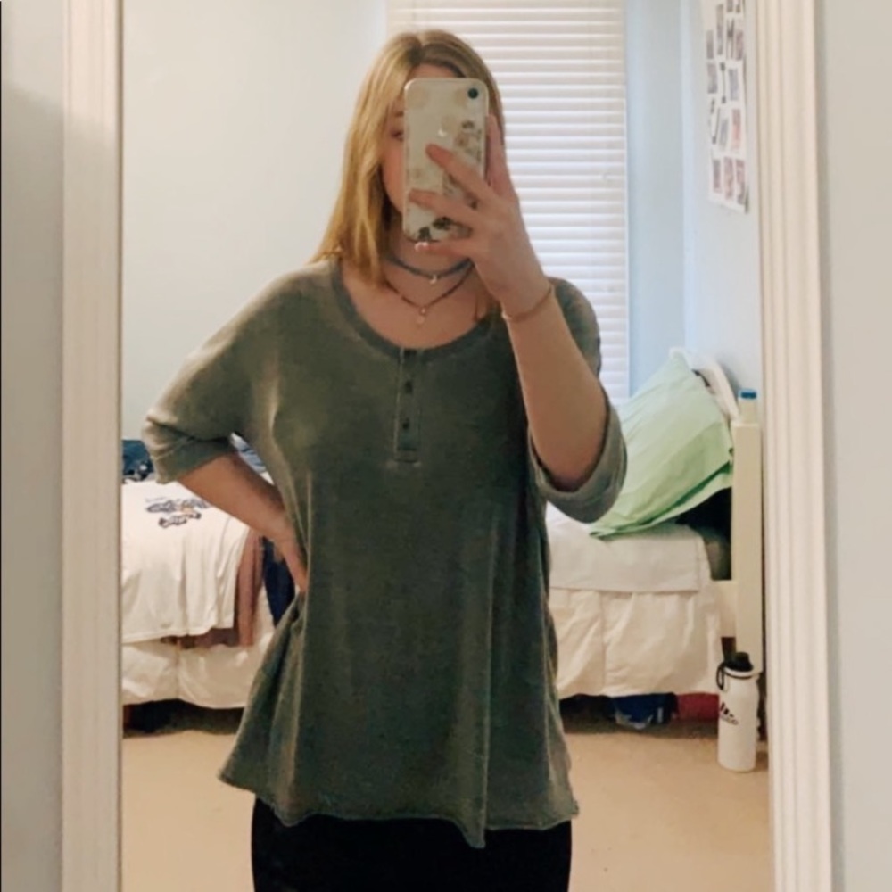 american eagle shirt